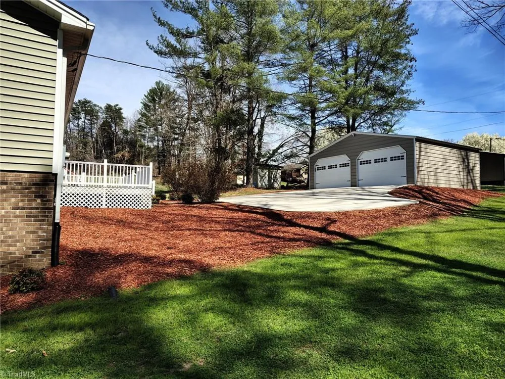 127 Miller Street Mount Airy, NC 27030