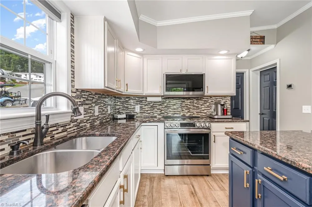 132 Eagle Drive New London, NC 28127