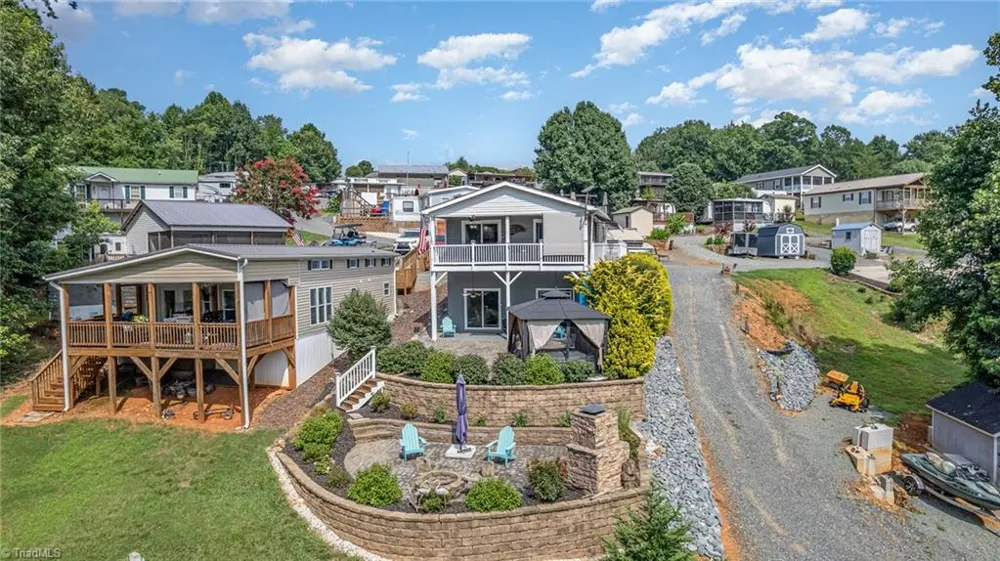 132 Eagle Drive New London, NC 28127