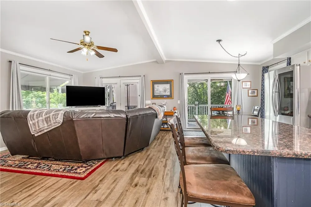 132 Eagle Drive New London, NC 28127