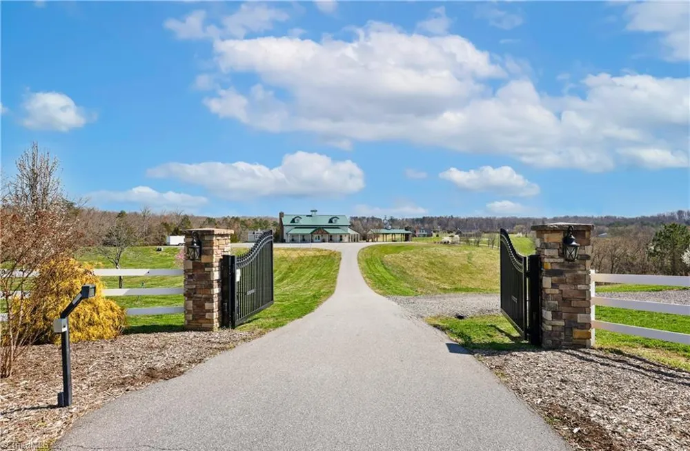 670, 672, 710 Wyo Road Mocksville, NC 27028