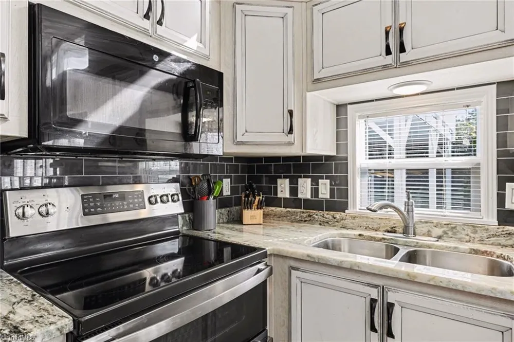 130 Eagle Drive New London, NC 28127