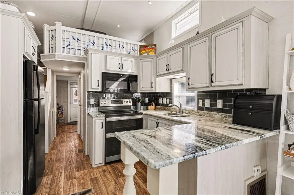 130 Eagle Drive New London, NC 28127