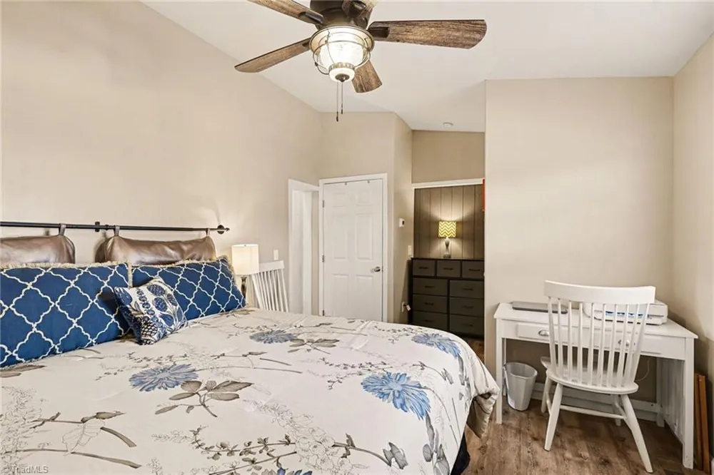 130 Eagle Drive New London, NC 28127
