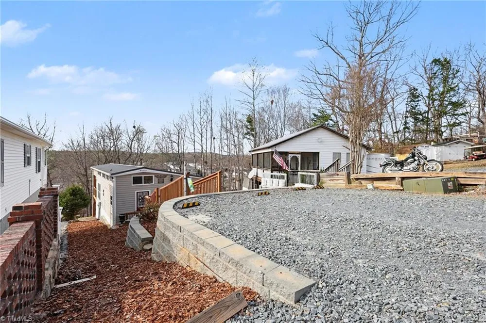 130 Eagle Drive New London, NC 28127