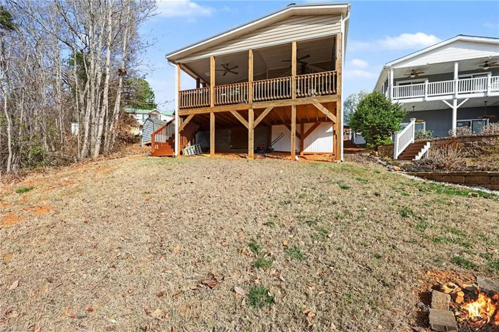 130 Eagle Drive New London, NC 28127