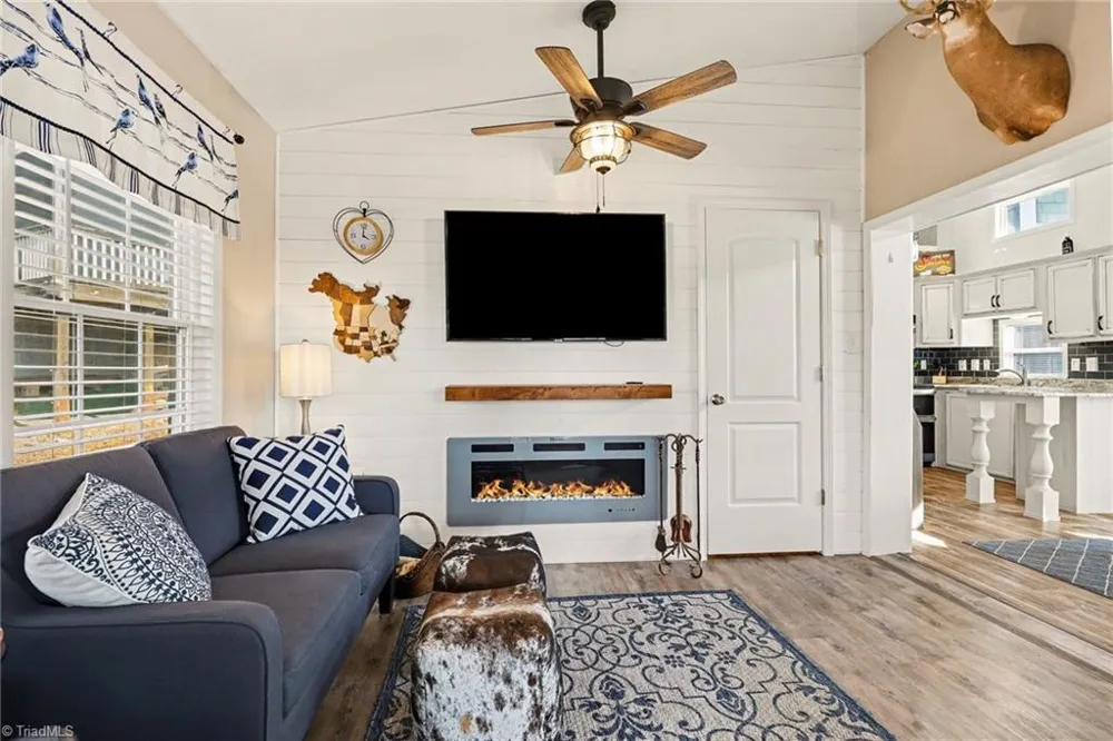130 Eagle Drive New London, NC 28127