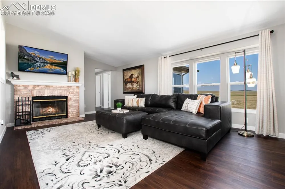 11100 Haskel Creek Road Larkspur, CO 80118