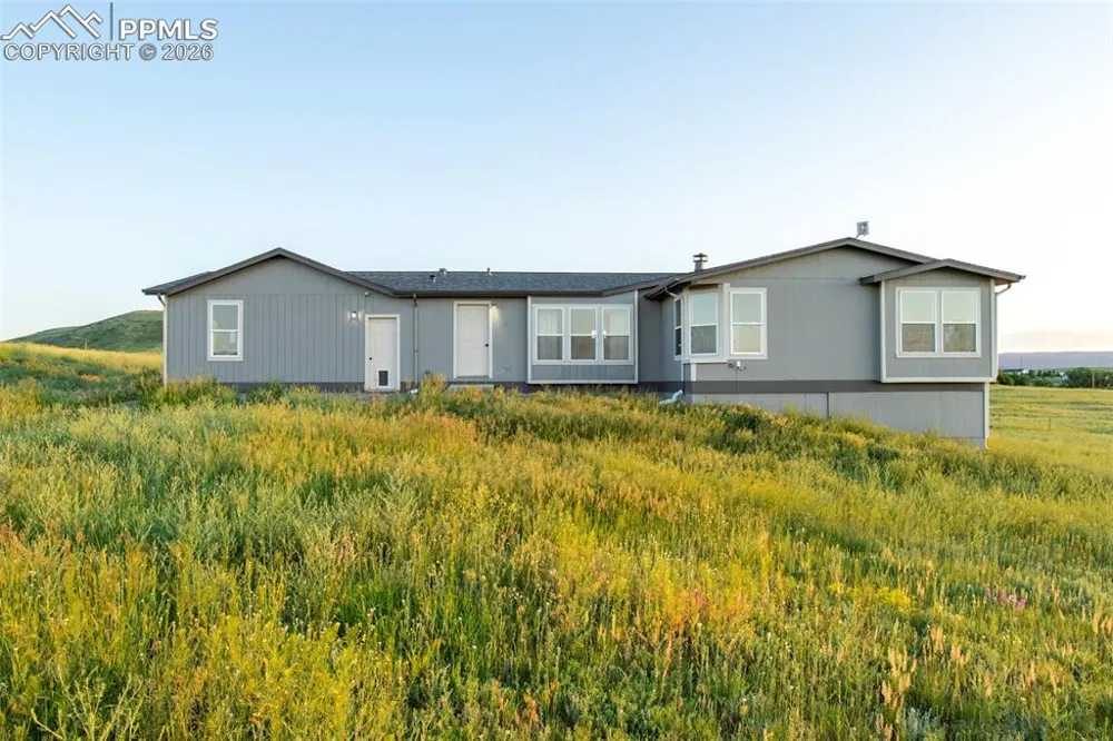 11100 Haskel Creek Road Larkspur, CO 80118