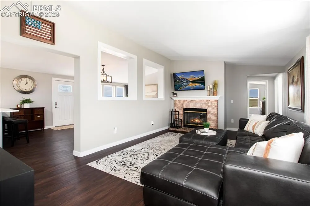 11100 Haskel Creek Road Larkspur, CO 80118