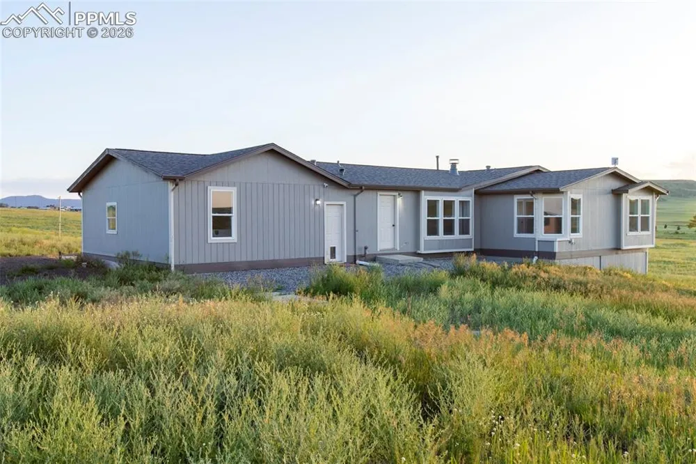 11100 Haskel Creek Road Larkspur, CO 80118