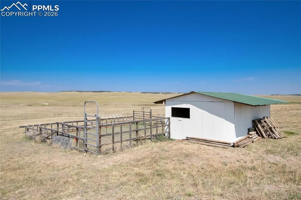 11100 Haskel Creek Road Larkspur, CO 80118