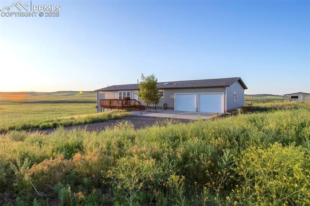 11100 Haskel Creek Road Larkspur, CO 80118