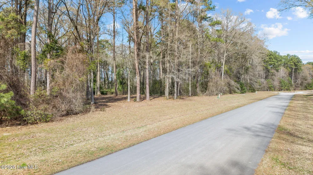 16 Winfield Lane Pinetown, NC 27865