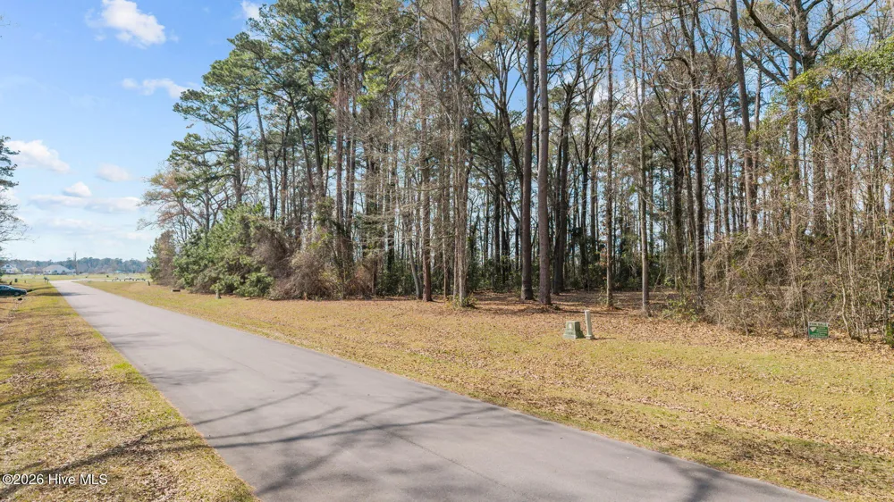16 Winfield Lane Pinetown, NC 27865