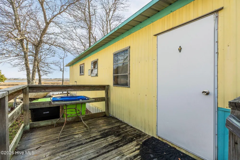 484 Little Kinston Road Surf City, NC 28445