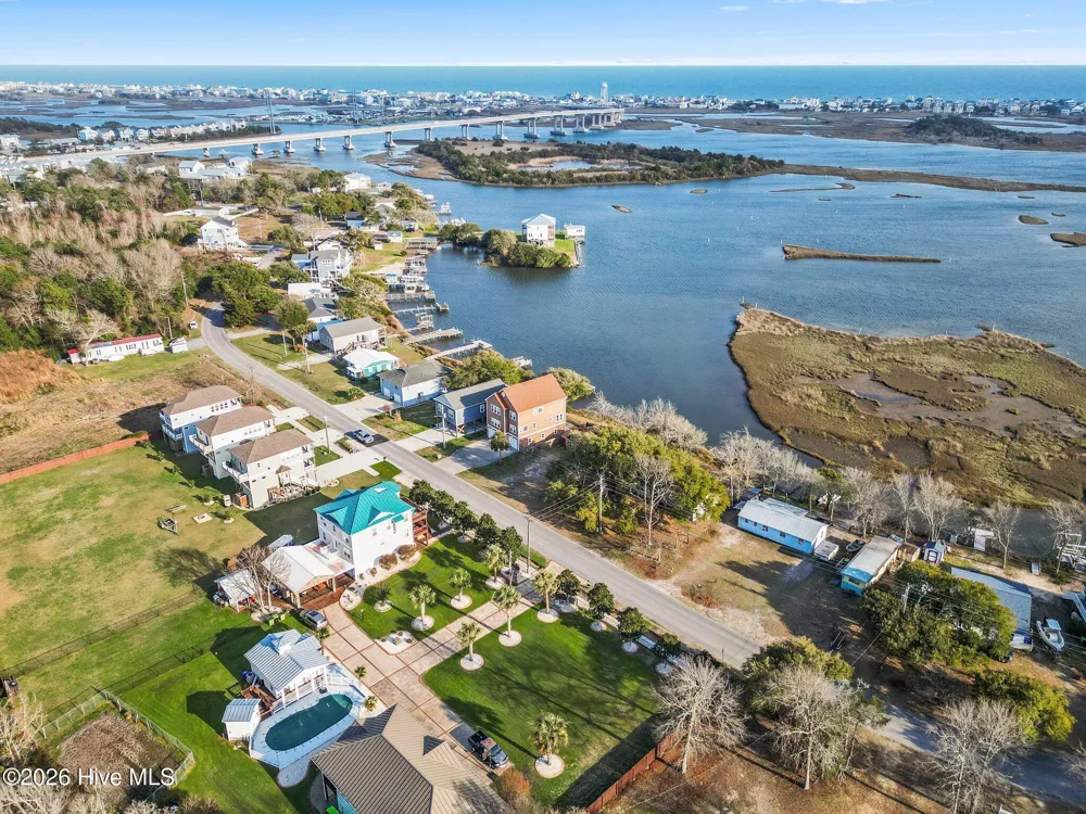 484 Little Kinston Road Surf City, NC 28445