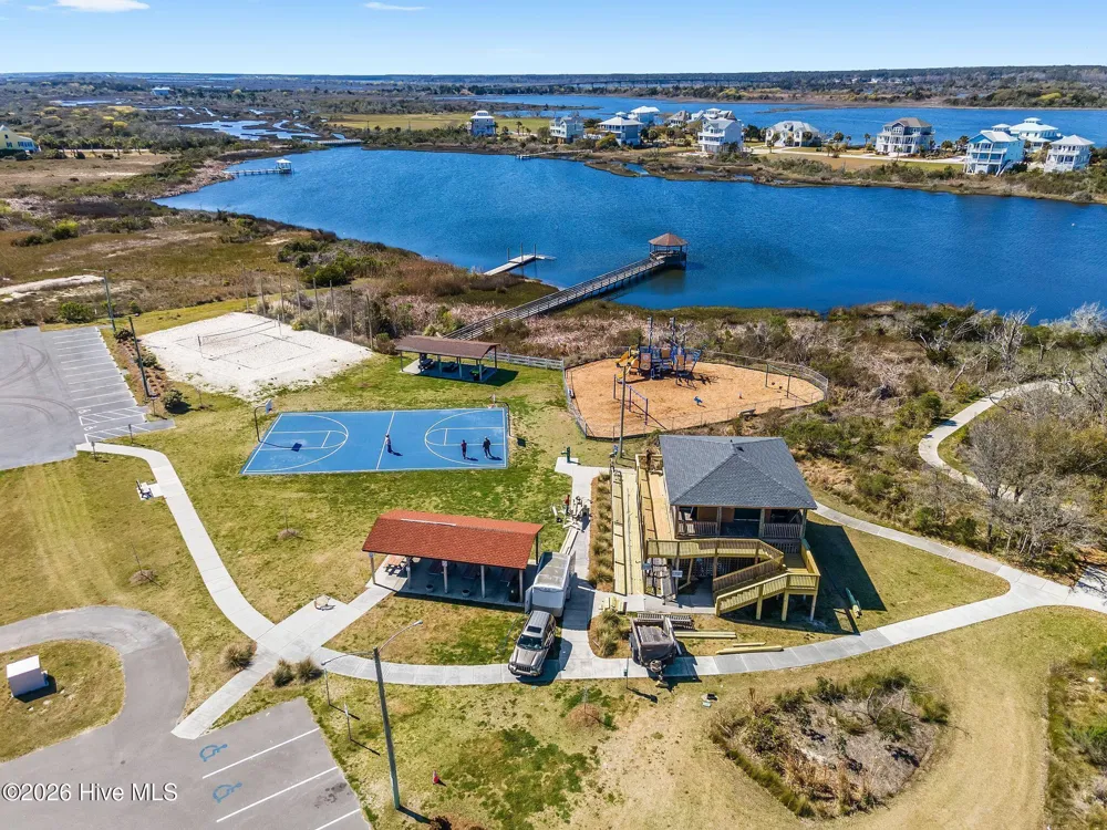 484 Little Kinston Road Surf City, NC 28445