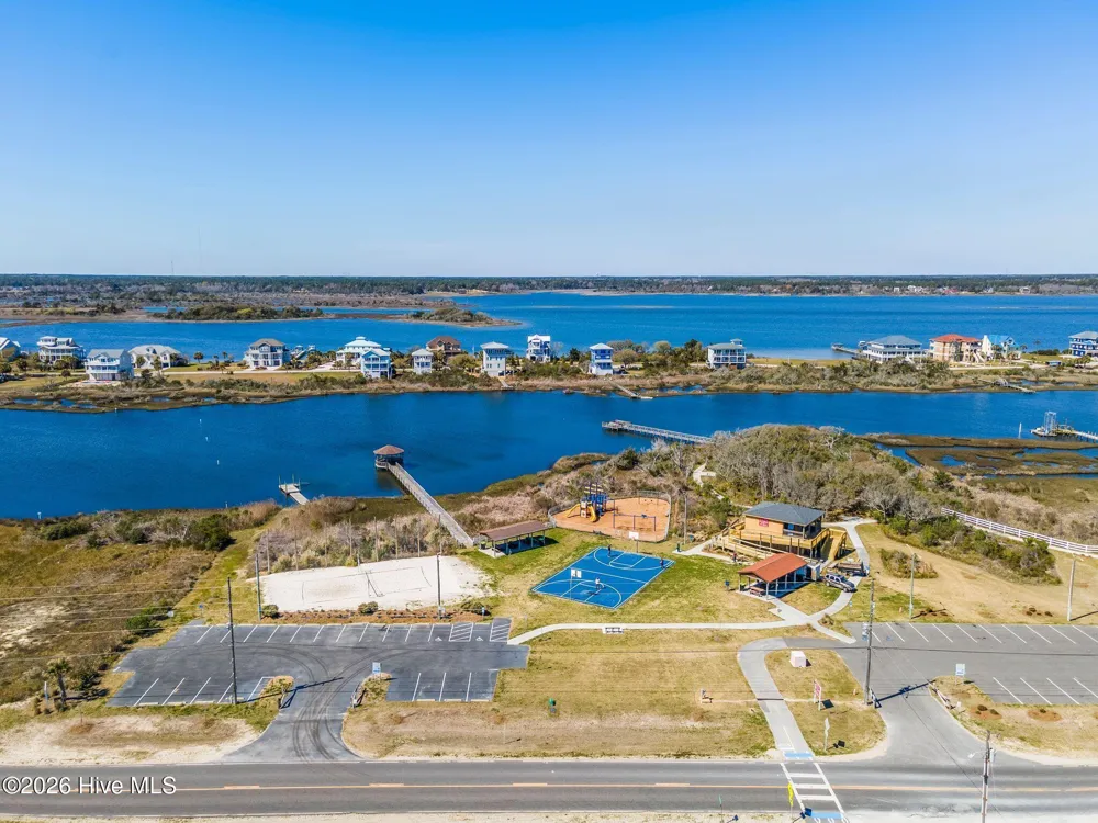 484 Little Kinston Road Surf City, NC 28445
