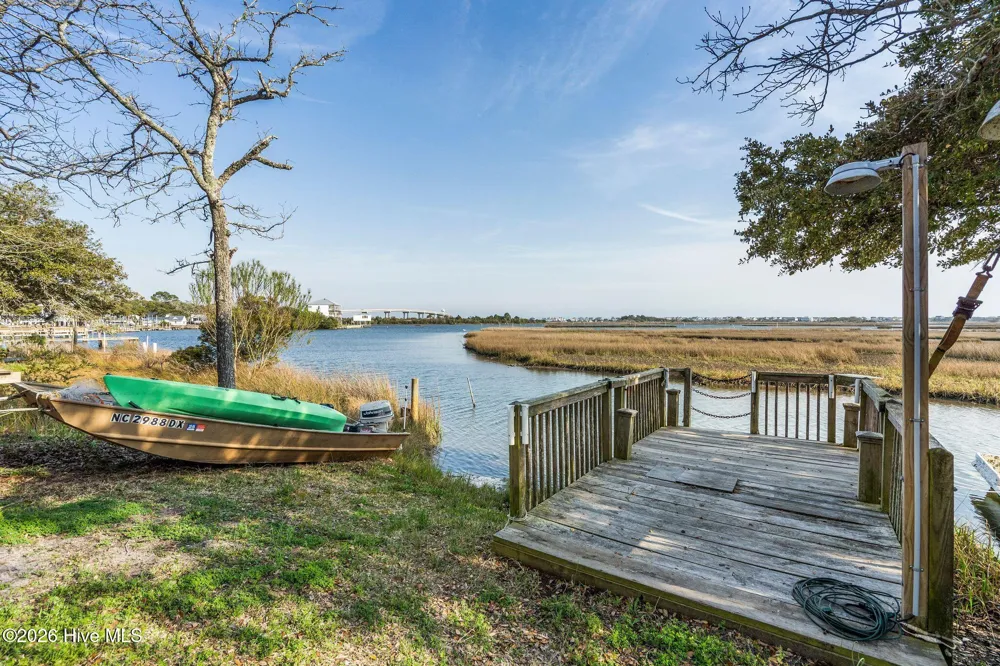 484 Little Kinston Road Surf City, NC 28445
