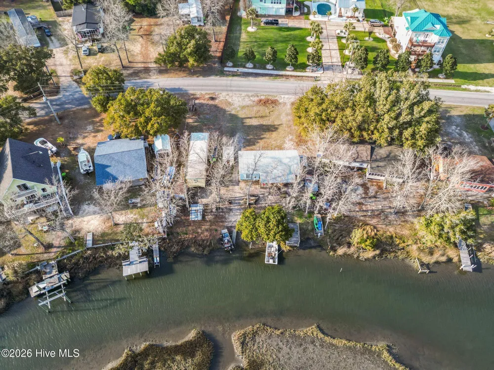 484 Little Kinston Road Surf City, NC 28445