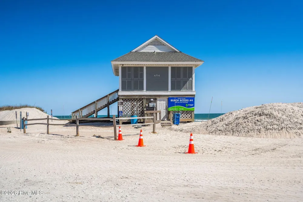 484 Little Kinston Road Surf City, NC 28445