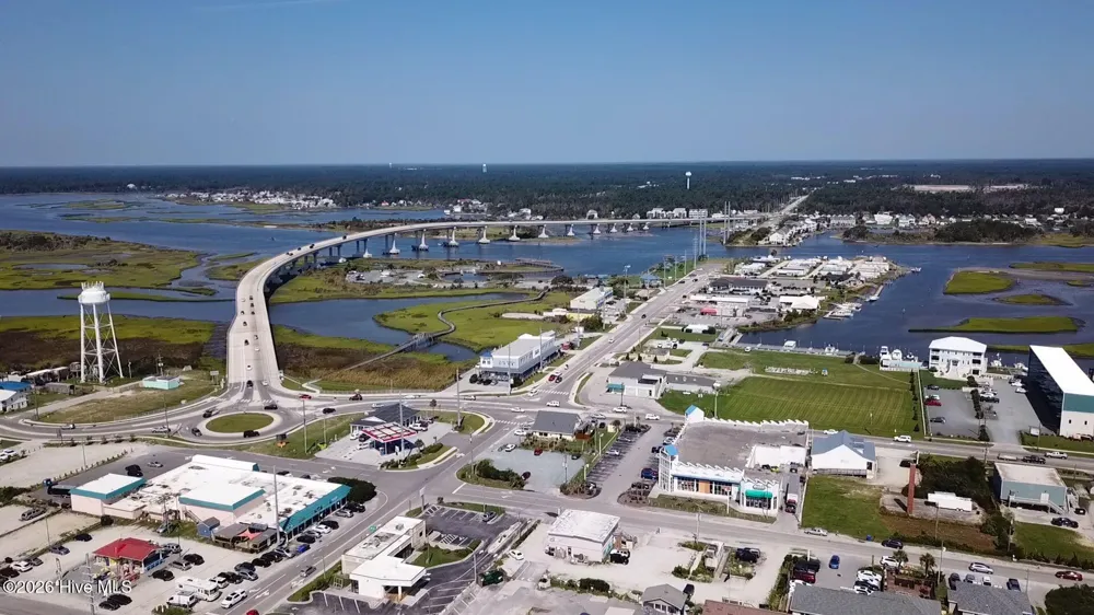484 Little Kinston Road Surf City, NC 28445