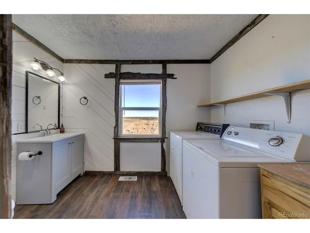 10573 County Road 165 Matheson, CO 80830