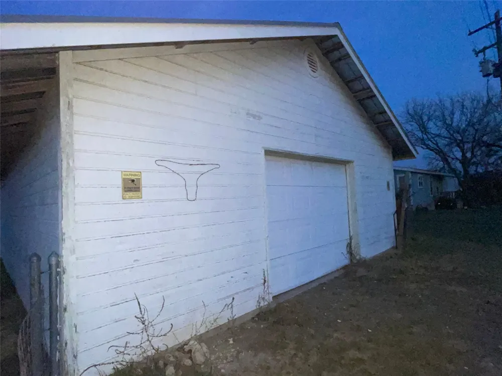 215 W Main Street Lometa, TX 76853