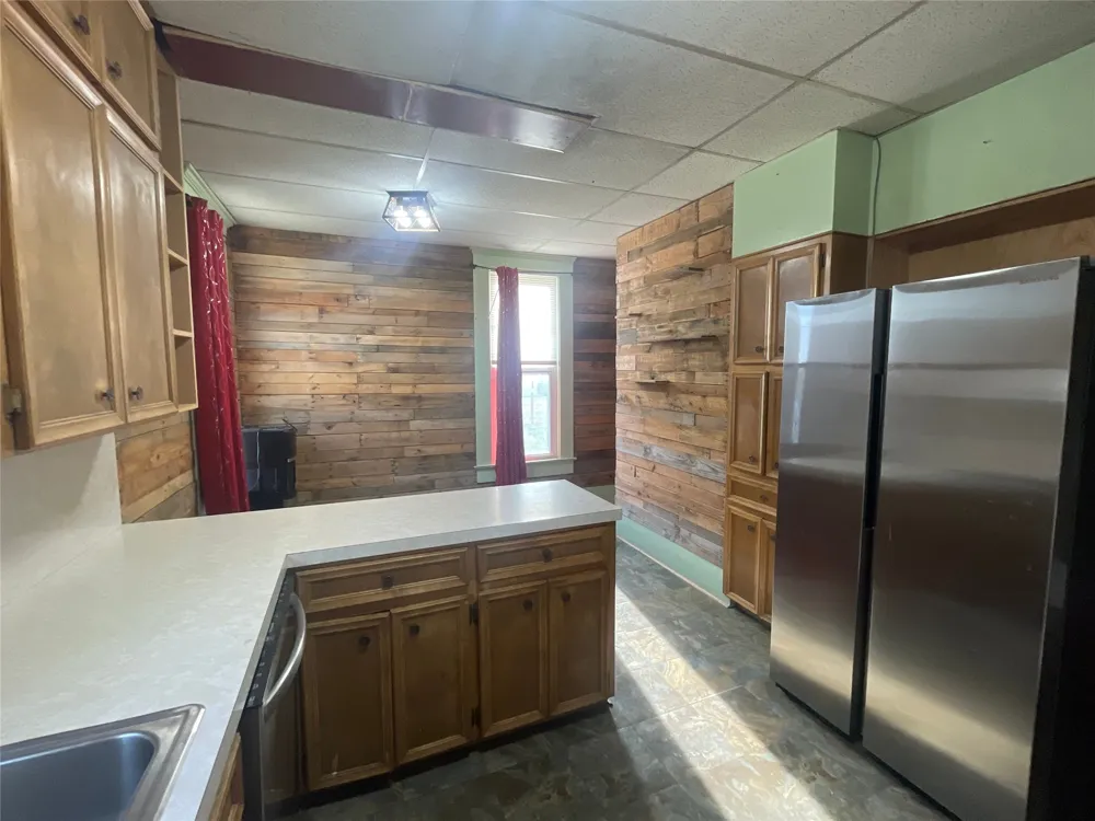 215 W Main Street Lometa, TX 76853