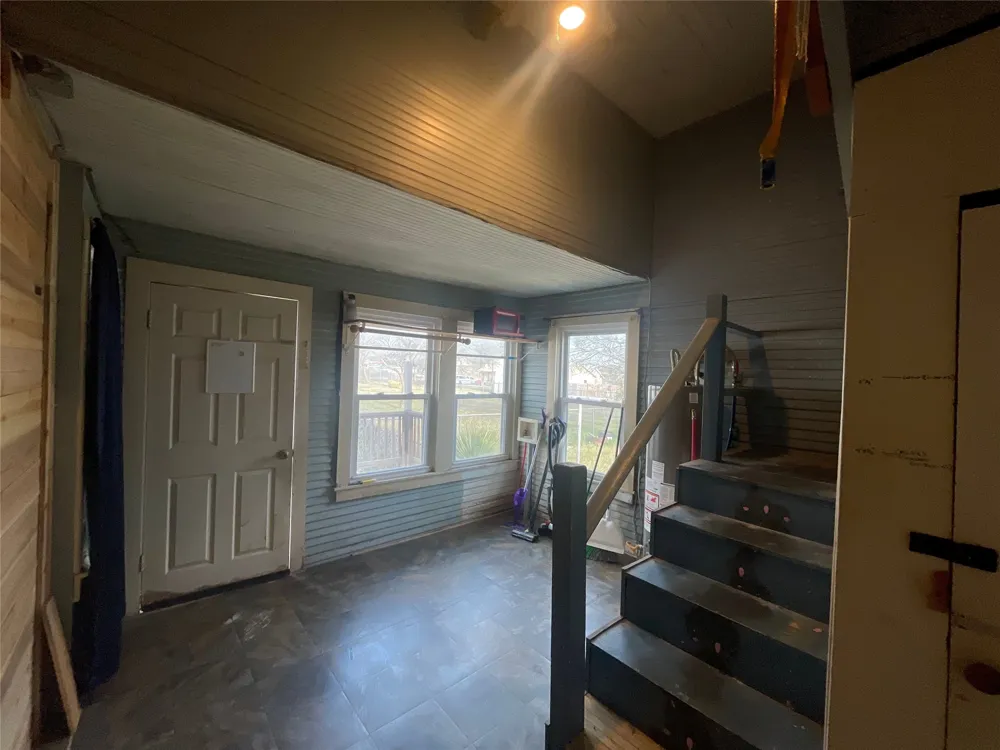 215 W Main Street Lometa, TX 76853