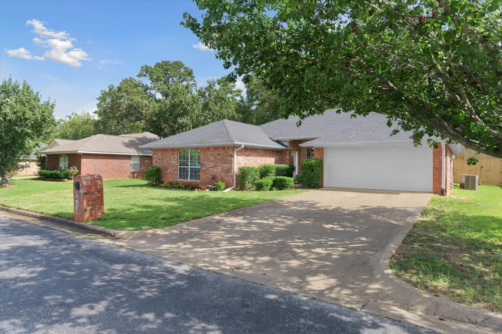 222 Amanda Court Whitehouse, TX 75791