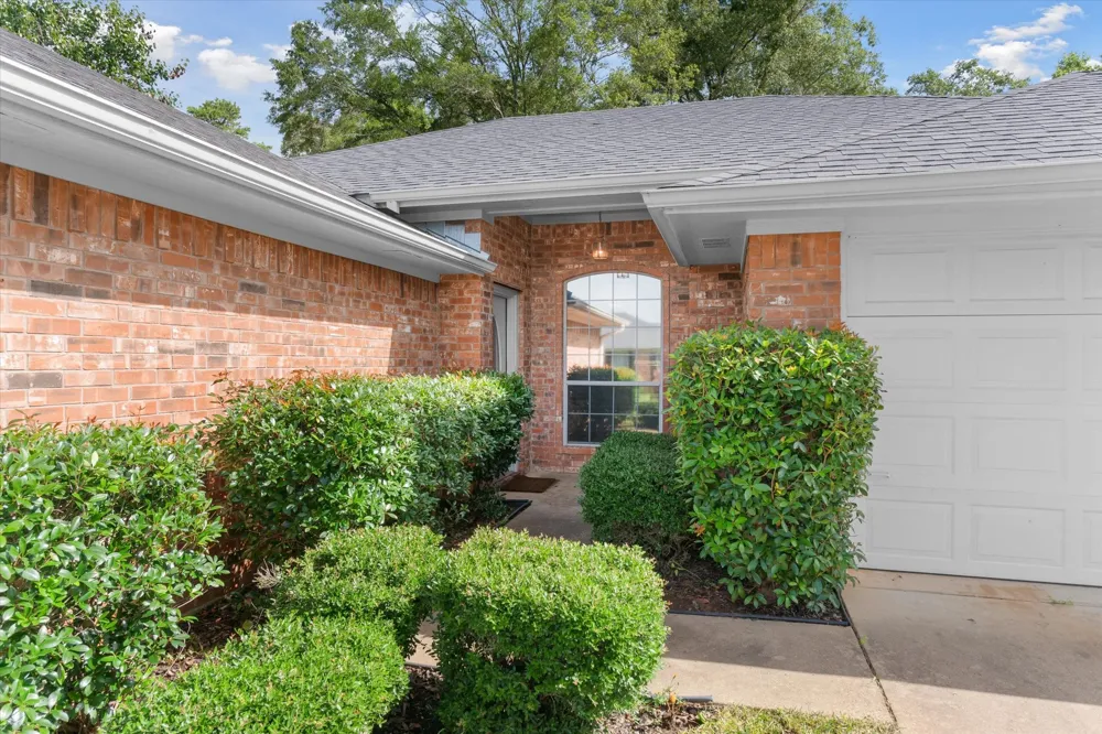 222 Amanda Court Whitehouse, TX 75791