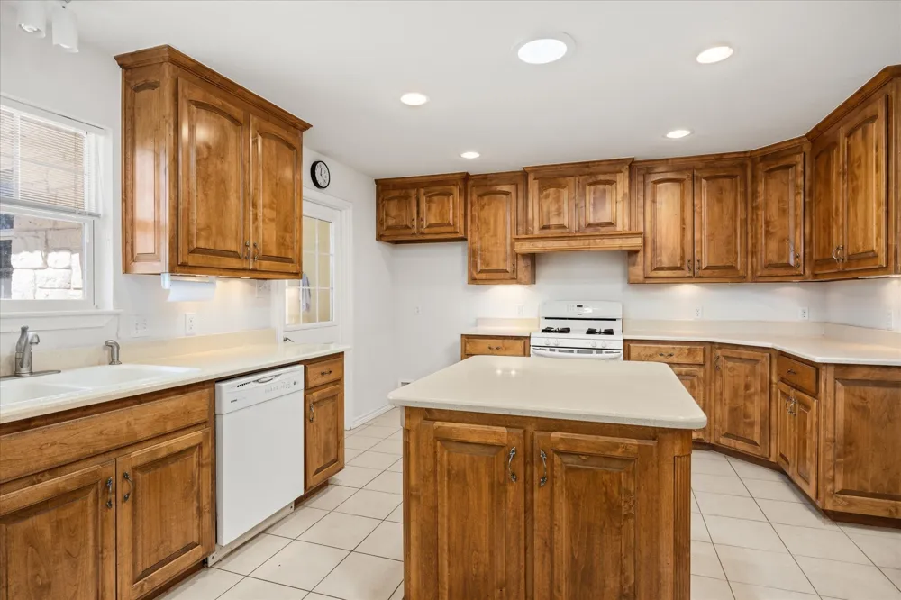 1118 County Road 325 Glen Rose, TX 76043