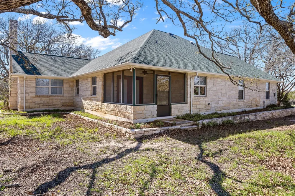 1118 County Road 325 Glen Rose, TX 76043