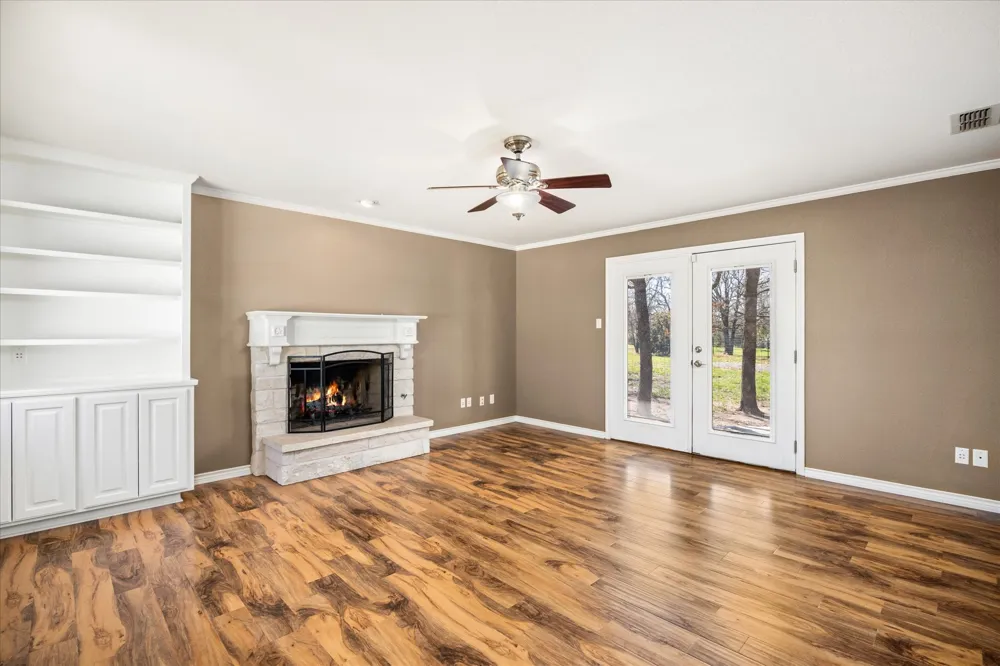 1118 County Road 325 Glen Rose, TX 76043