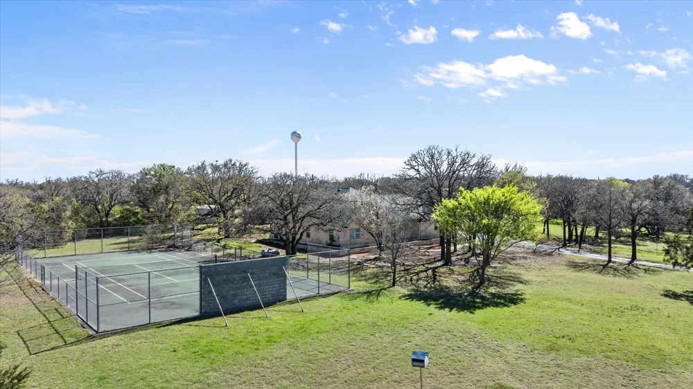 1118 County Road 325 Glen Rose, TX 76043
