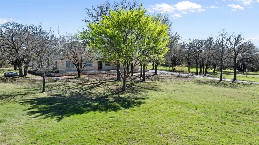1118 County Road 325 Glen Rose, TX 76043