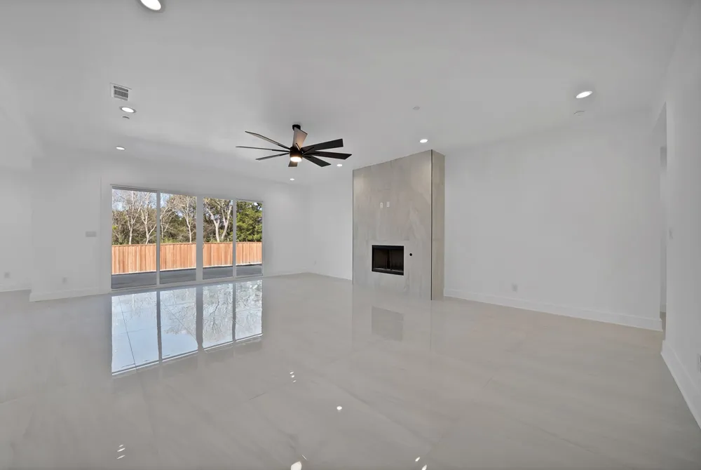 309 Whispering Way Red Oak, TX 75154