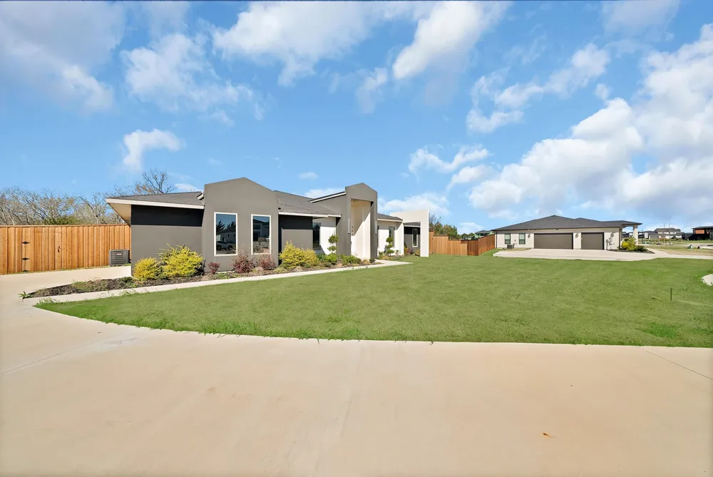 309 Whispering Way Red Oak, TX 75154