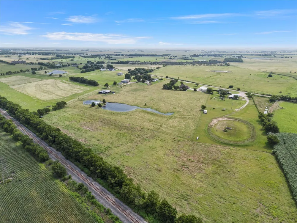11541 Old Dallas Road West, TX 76691