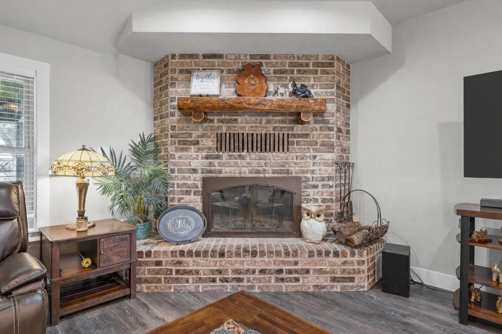11541 Old Dallas Road West, TX 76691