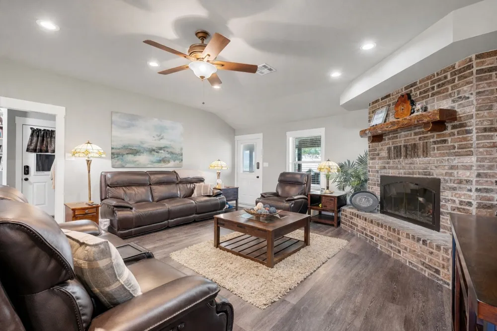 11541 Old Dallas Road West, TX 76691