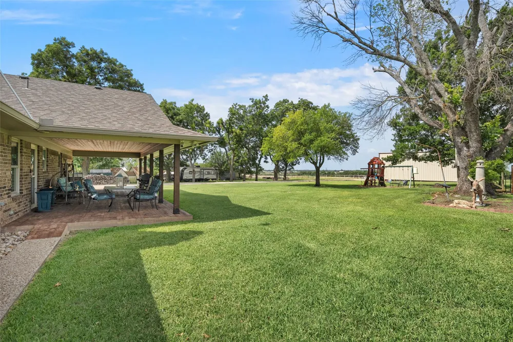 11541 Old Dallas Road West, TX 76691