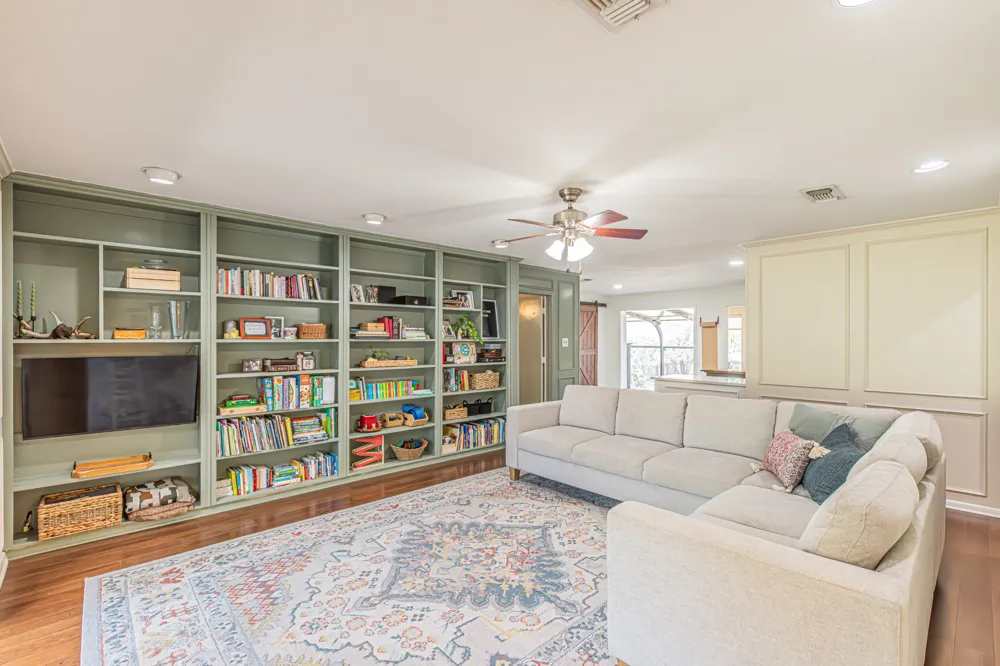 18 Crosslands Road Benbrook, TX 76132