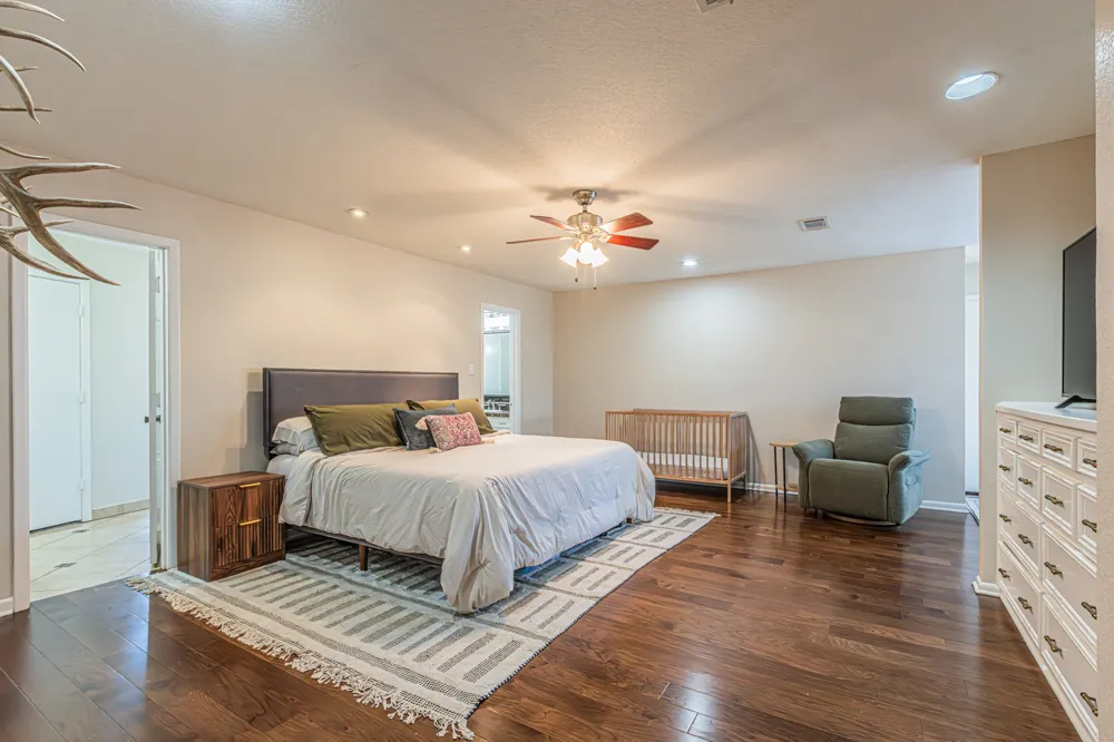 18 Crosslands Road Benbrook, TX 76132