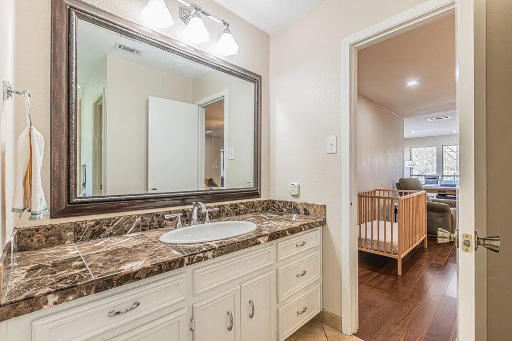 18 Crosslands Road Benbrook, TX 76132