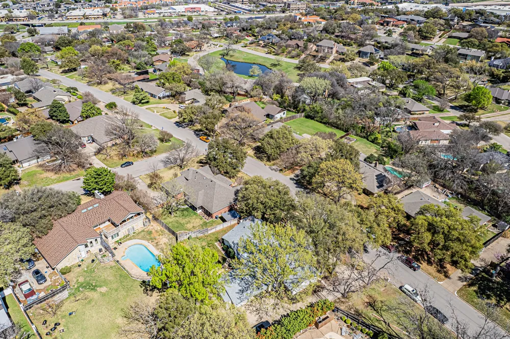 18 Crosslands Road Benbrook, TX 76132