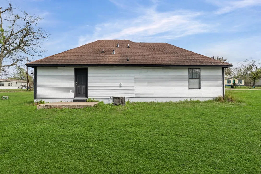 308 S Herman Street Mexia, TX 76667