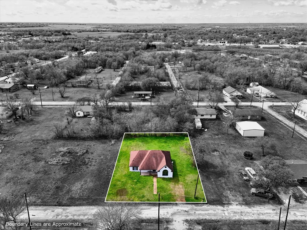 308 S Herman Street Mexia, TX 76667